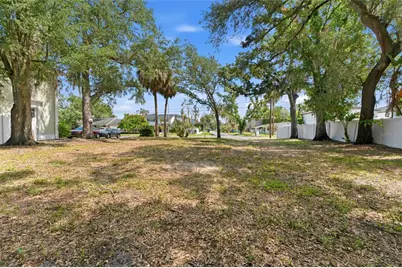 5010 W Azeele Street, Tampa, FL 33609 - Photo 1