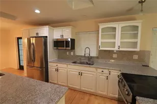 17815 Sunrise Dr, Lutz, FL 33549 - Photo 6