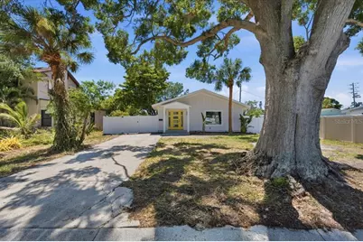8452 6th Street N, Saint Petersburg, FL 33702 - Photo 4