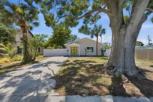8452 6th St N, Saint Petersburg, FL 33702 - Photo 4