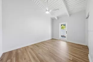 8452 6th St N, Saint Petersburg, FL 33702 - Photo 26