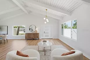 8452 6th St N, Saint Petersburg, FL 33702 - Photo 8