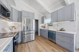 8452 6th St N, Saint Petersburg, FL 33702 - Photo 24