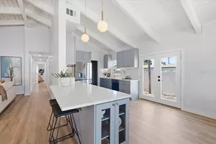 8452 6th St N, Saint Petersburg, FL 33702 - Photo 14