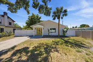 8452 6th St N, Saint Petersburg, FL 33702 - Photo 2
