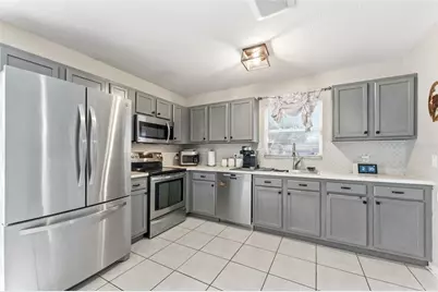 3708 E Idlewild Avenue, Tampa, FL 33610 - Photo 10