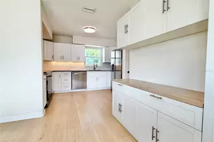 3300 58th St N, Saint Petersburg, FL 33710 - Photo 10