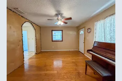 308 Central Avenue, Frostproof, FL 33843 - Photo 10