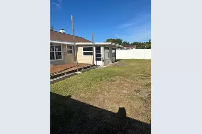 10303 123rd Avenue, Largo, FL 33773 - Photo 2