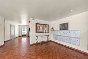 5980 Terrace Park Dr N, Saint Petersburg, FL 33709 - Photo 4