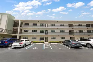 5980 Terrace Park Dr N, Saint Petersburg, FL 33709 - Photo 2