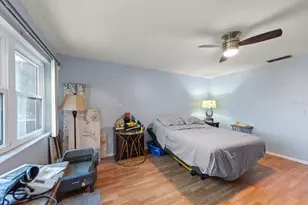 5980 Terrace Park Dr N, Saint Petersburg, FL 33709 - Photo 16