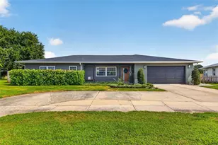 2101 37th St N, Saint Petersburg, FL 33713 - Photo 1