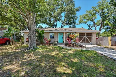11208 Duncan Street, Seminole, FL 33772 - Photo 2