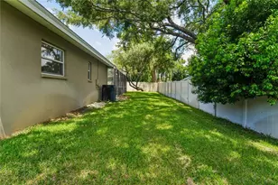 3133 Sandy Ridge Dr, Clearwater, FL 33761 - Photo 12