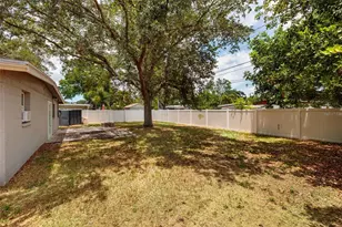 5601 Cedar St NE, Saint Petersburg, FL 33703 - Photo 22