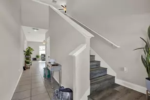3707 Daisy Bloom Pl, Tampa, FL 33619 - Photo 2