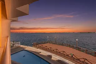 2869 Seabreeze Dr S, Gulfport, FL 33707 - Photo 4