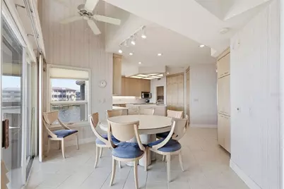 2869 Seabreeze Drive S, Saint Petersburg, FL 33707 - Photo 16