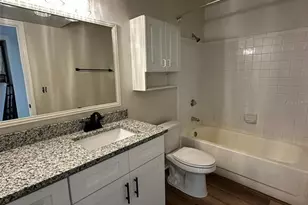 4115 Chatham Oak Ct, Tampa, FL 33624 - Photo 8