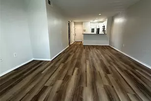 4115 Chatham Oak Ct, Tampa, FL 33624 - Photo 6