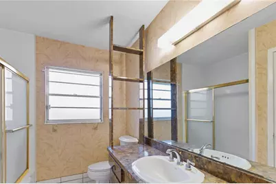 11016 Saginaw Drive, Tampa, FL 33617 - Photo 24