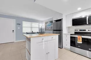 8800 Blind Pass Rd, Saint Pete Beach, FL 33706 - Photo 10