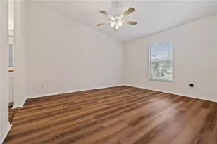 8407 Terrace Meadows Ct, Tampa, FL 33637 - Photo 14