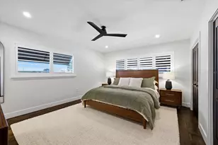 121 79th St S, Saint Petersburg, FL 33707 - Photo 38