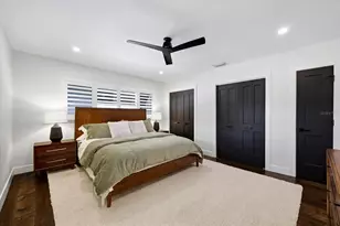 121 79th St S, Saint Petersburg, FL 33707 - Photo 40