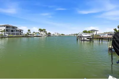 121 79th Street S, Saint Petersburg, FL 33707 - Photo 6