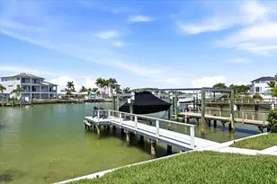 121 79th St S, Saint Petersburg, FL 33707 - Photo 8
