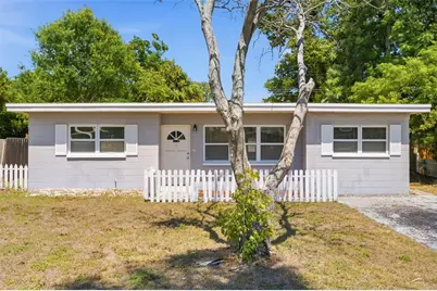 8871 93rd Street, Seminole, FL 33777 - Photo 2