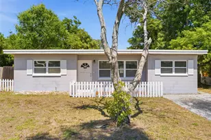 8871 93rd St, Seminole, FL 33777 - Photo 2