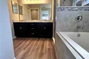 6911 Gideon Cir, Zephyrhills, FL 33541 - Photo 22
