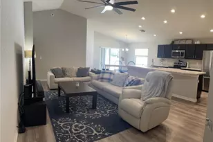6911 Gideon Cir, Zephyrhills, FL 33541 - Photo 8