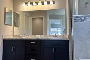 6911 Gideon Cir, Zephyrhills, FL 33541 - Photo 20
