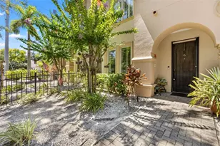 3819 W Dale Ave, Tampa, FL 33609 - Photo 2
