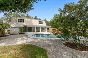 13305 Golf Crest Cir, Tampa, FL 33618 - Photo 56