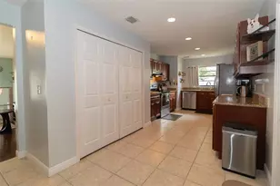 1005 Tranquiview Ln, Valrico, FL 33594 - Photo 8