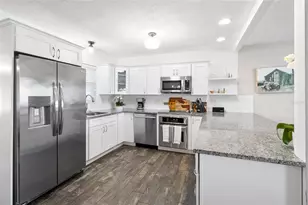 782 42nd Ave NE, Saint Petersburg, FL 33703 - Photo 10