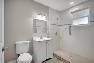 703 16th Ave NW, Largo, FL 33770 - Photo 26