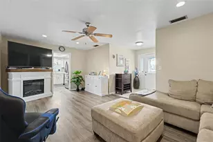 13651 Imperial Grove Dr N, Largo, FL 33774 - Photo 18