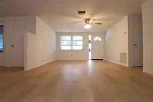 2109 Shannon Dr, Holiday, FL 34690 - Photo 4