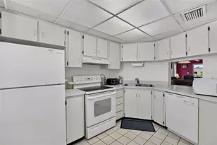 8693 Bardmoor Blvd, Largo, FL 33777 - Photo 6