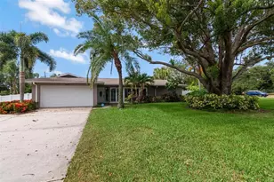 1801 Oak Park Dr N, Clearwater, FL 33764 - Photo 58