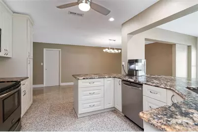 1801 Oak Park Drive N, Clearwater, FL 33764 - Photo 24