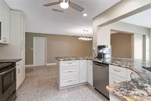1801 Oak Park Dr N, Clearwater, FL 33764 - Photo 24