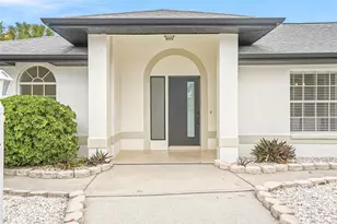4916 32nd Ave Dr W, Bradenton, FL 34209 - Photo 2