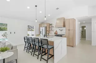 4916 32nd Ave Dr W, Bradenton, FL 34209 - Photo 10